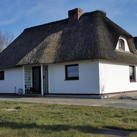 Holiday home Haus Tina *